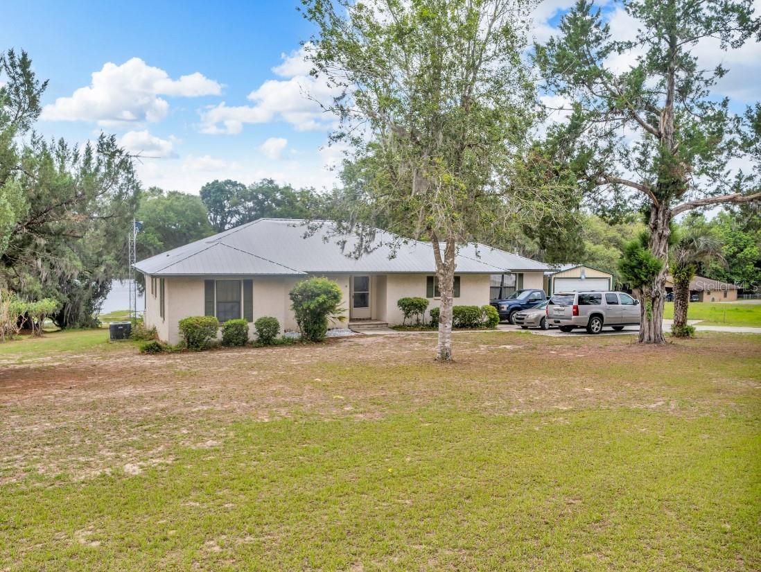 Image 4 of 52 For 135 Ashley Lake Drive