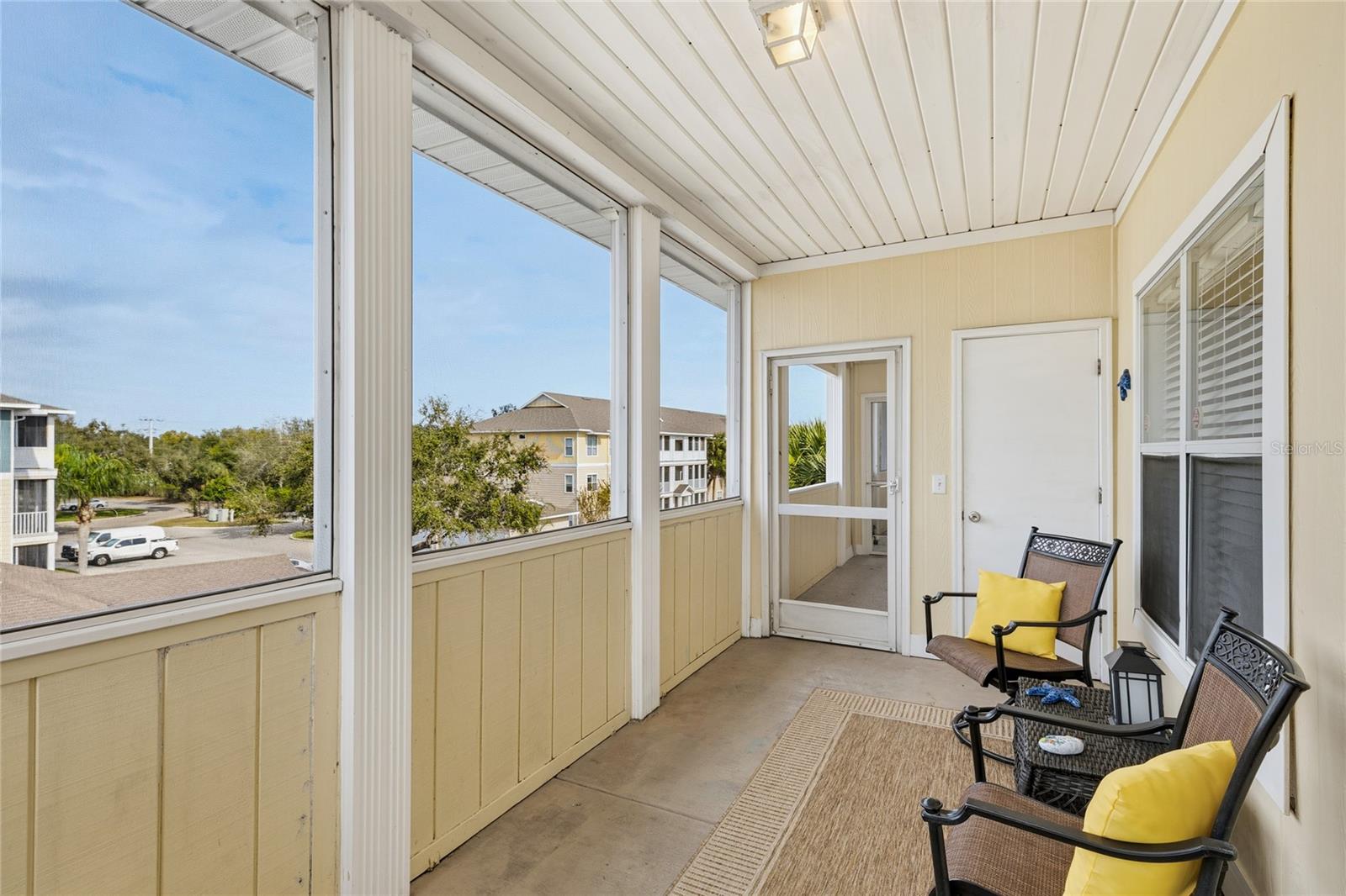 Image 18 of 36 For 4802 51st Street W 512