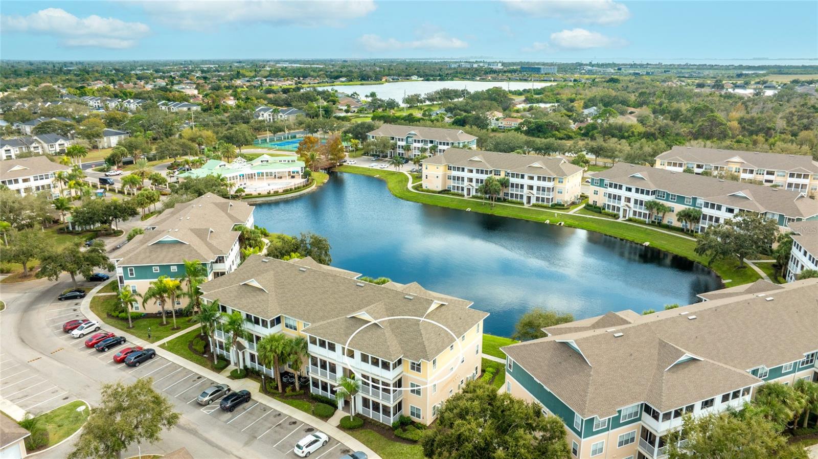 Image 2 of 36 For 4802 51st Street W 512