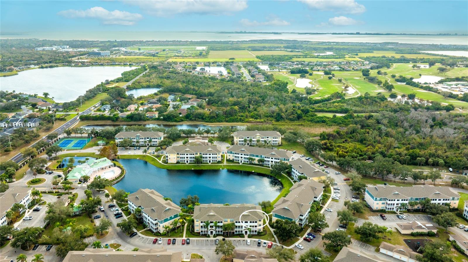 Image 3 of 36 For 4802 51st Street W 512