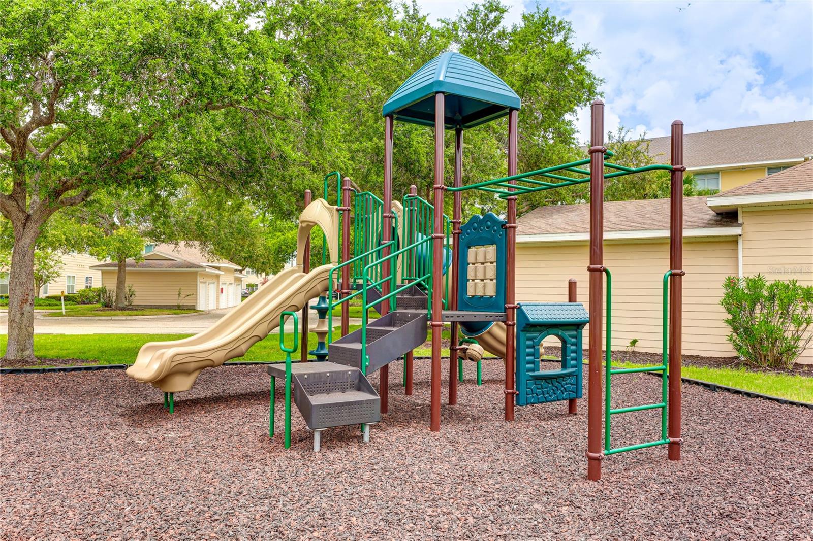 Image 31 of 36 For 4802 51st Street W 512