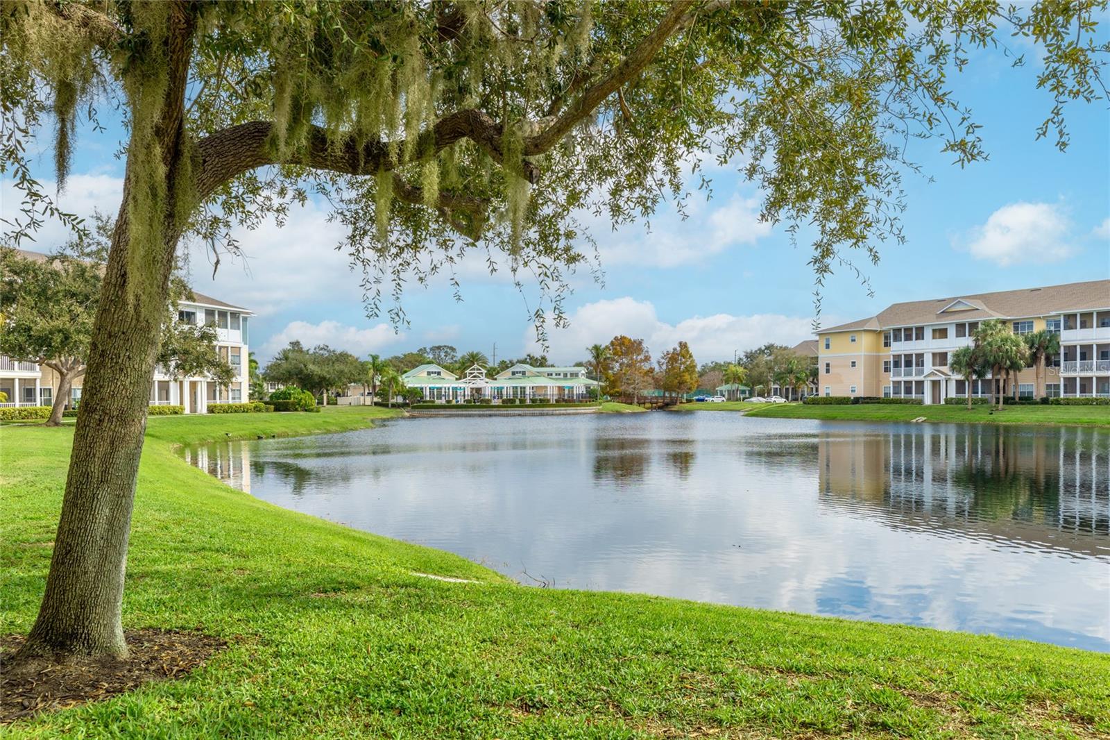 Image 5 of 36 For 4802 51st Street W 512