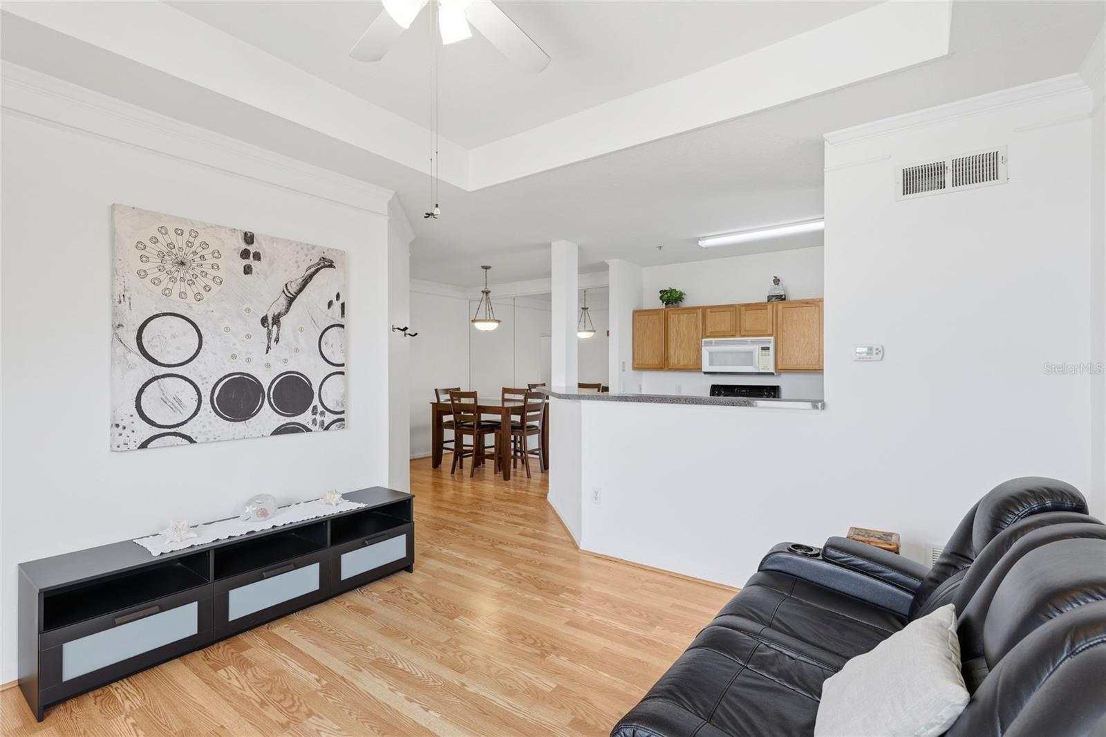 Image 7 of 36 For 4802 51st Street W 512