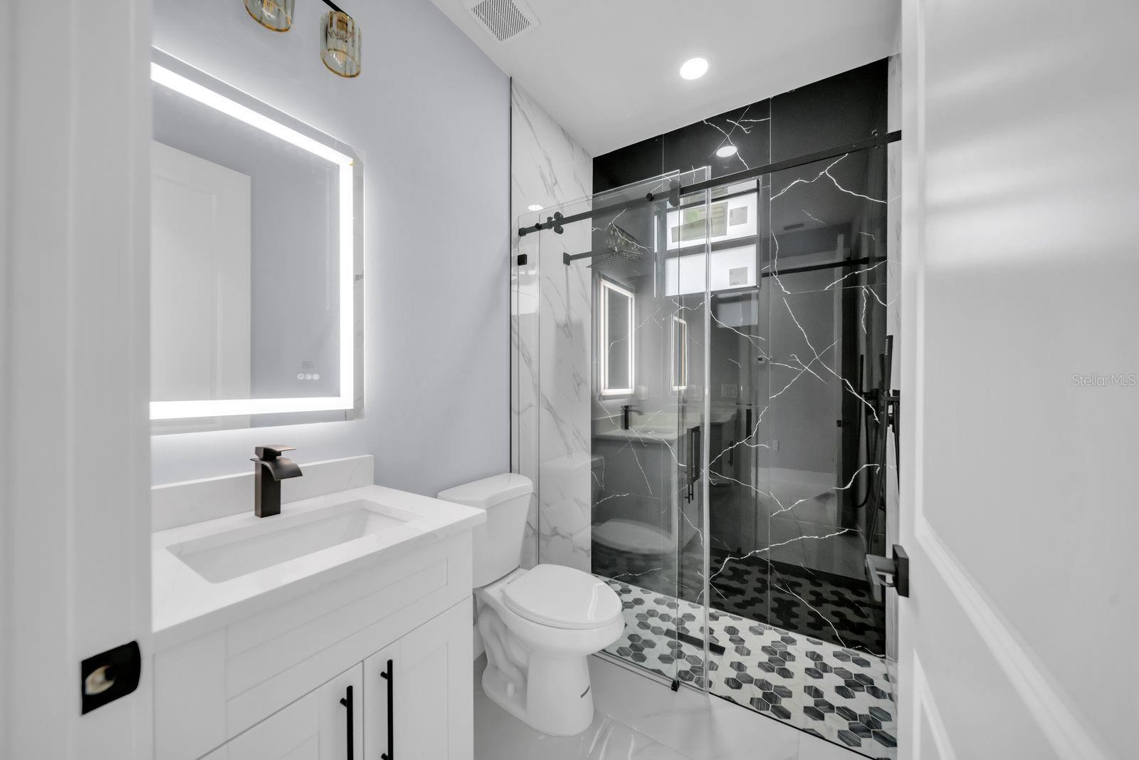 Image 22 of 40 For 3514 2nd Street Sw