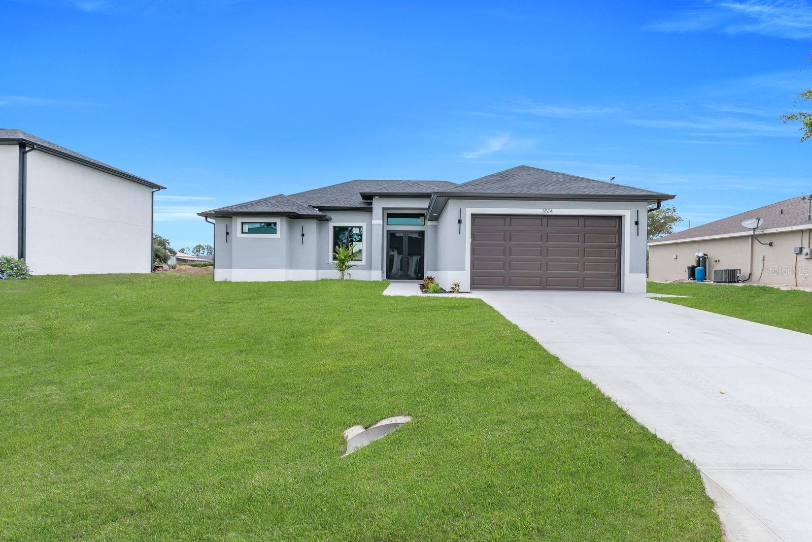 Image 4 of 40 For 3514 2nd Street Sw