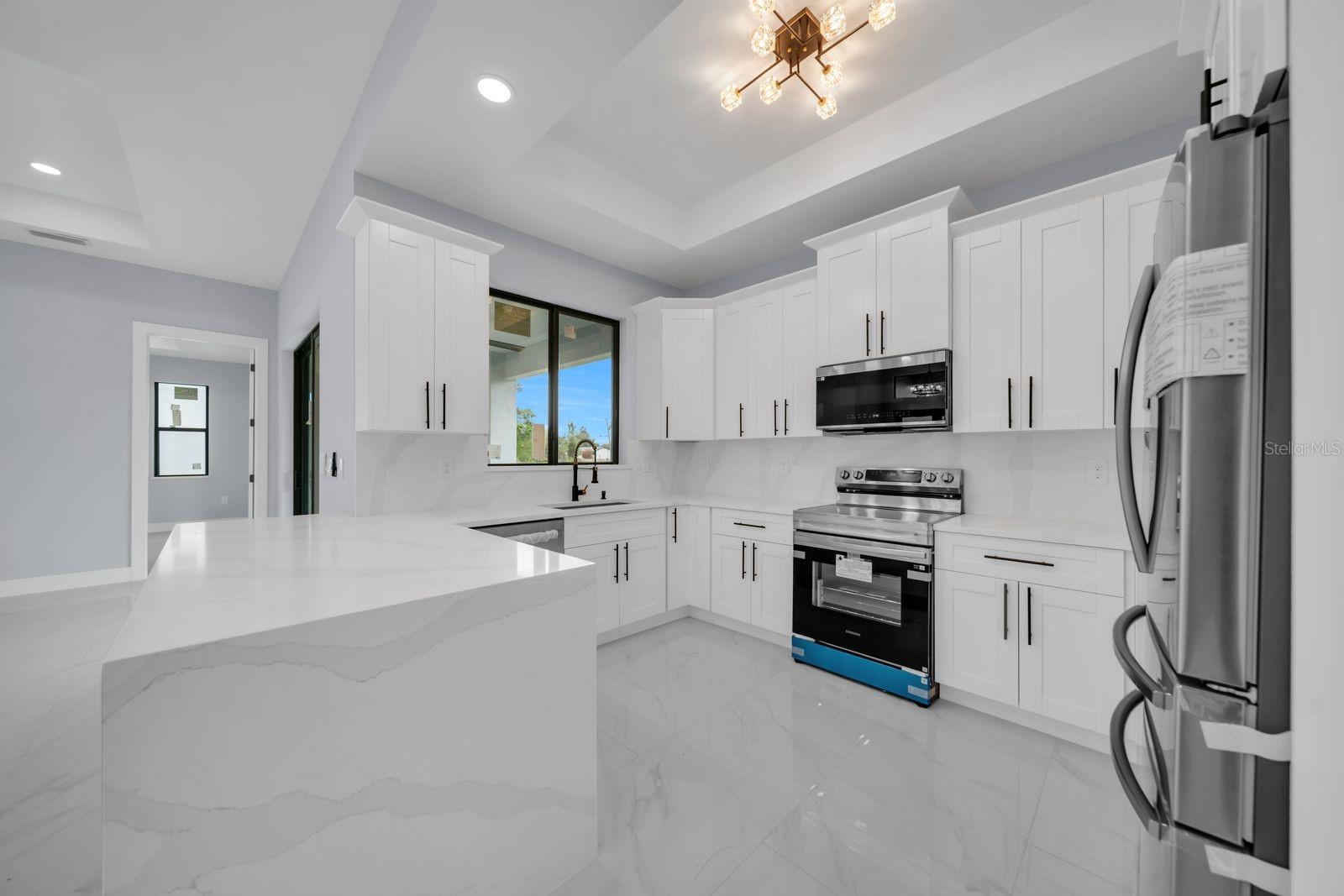 Image 9 of 40 For 3514 2nd Street Sw