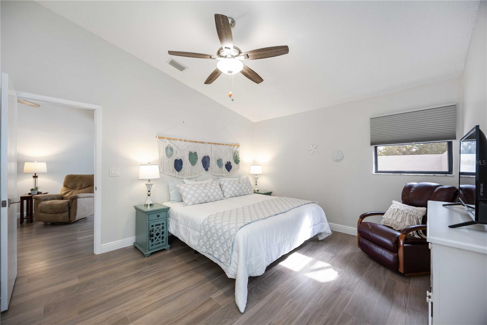 Image 31 of 52 For 4408 Park Lake Terrace S 4408