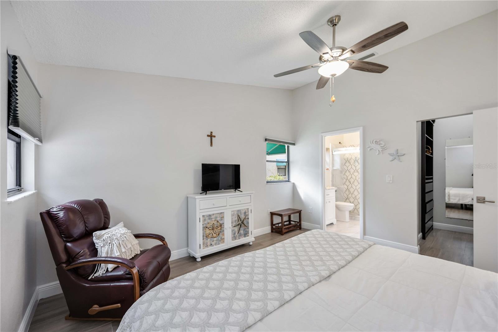 Image 32 of 52 For 4408 Park Lake Terrace S 4408