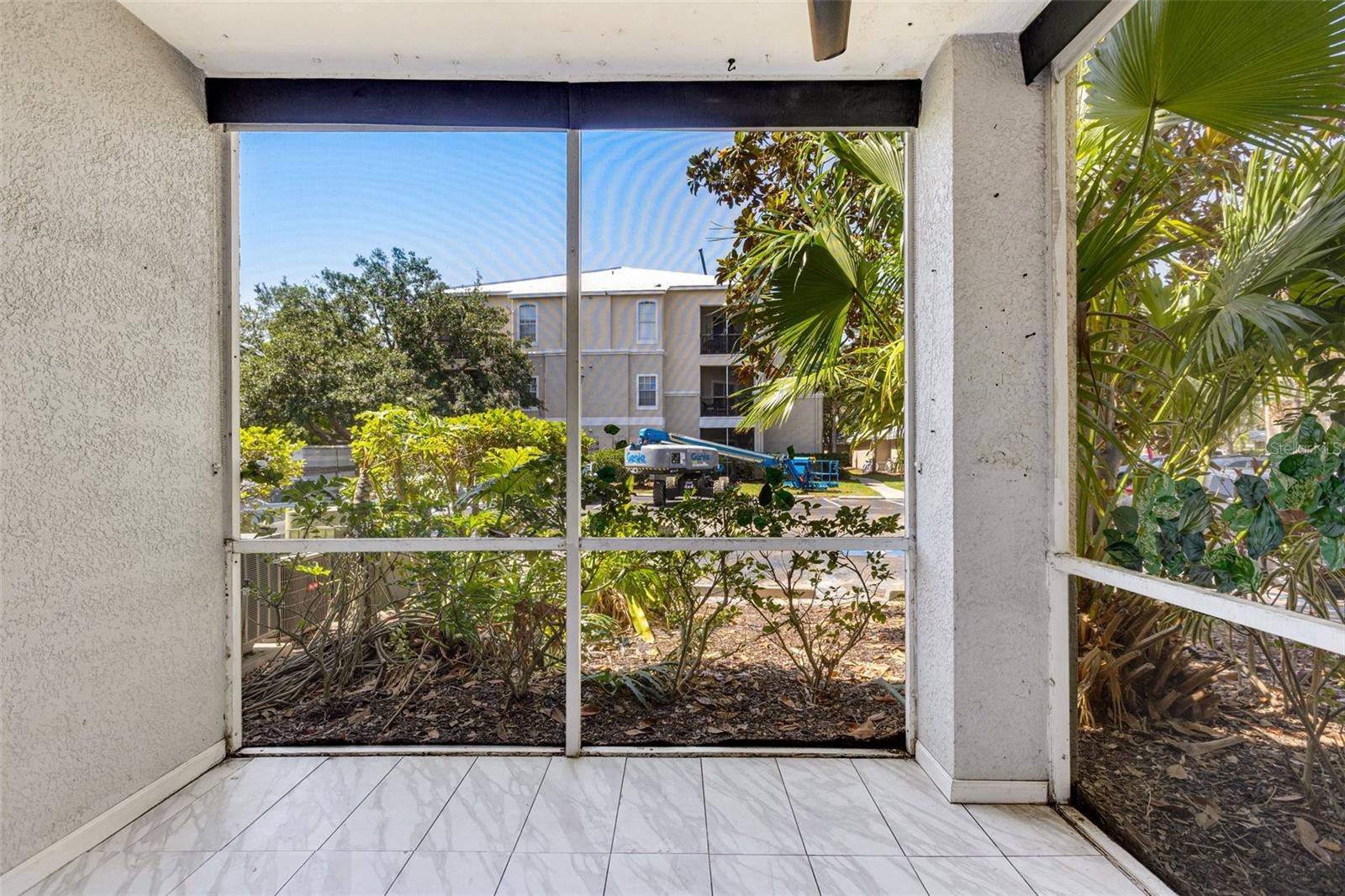 Image 34 of 42 For 5168 Northridge Road 106