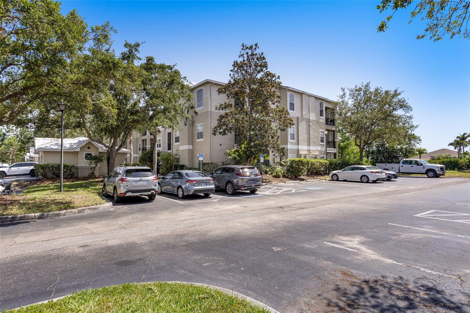 Image 35 of 42 For 5168 Northridge Road 106