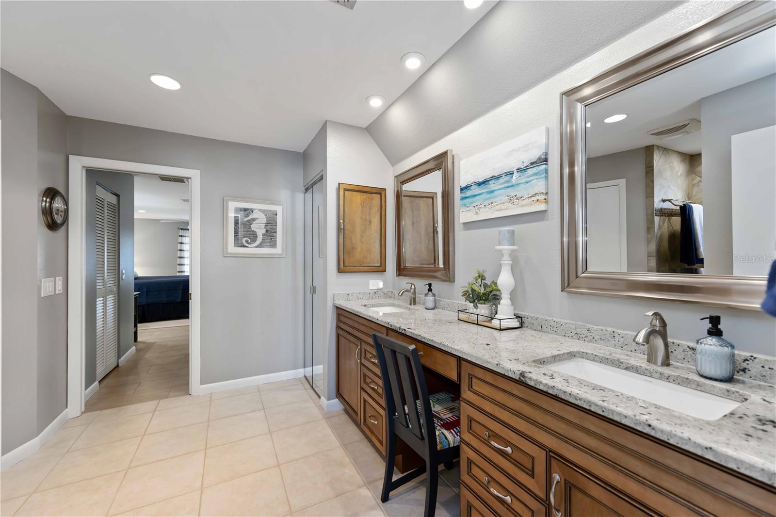 Image 11 of 53 For 4388 Pasadena Circle