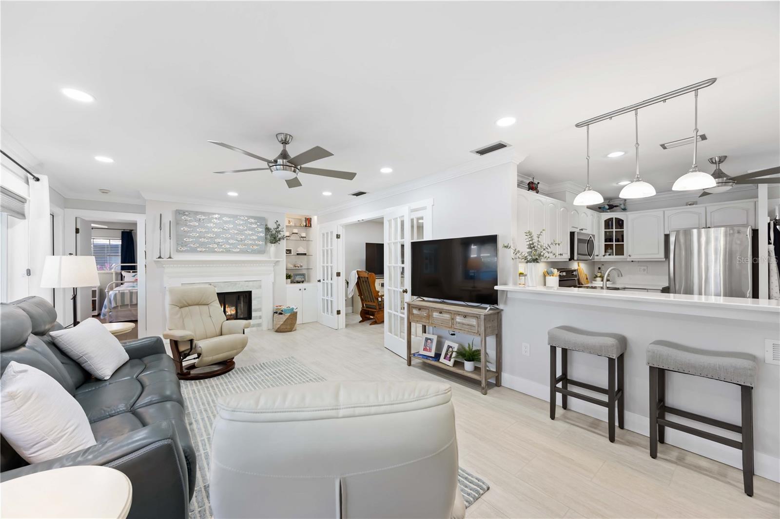 Image 27 of 53 For 4388 Pasadena Circle