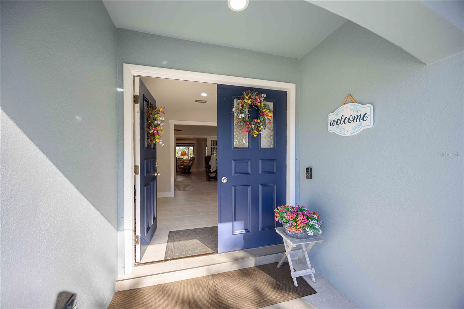 Image 5 of 53 For 4388 Pasadena Circle