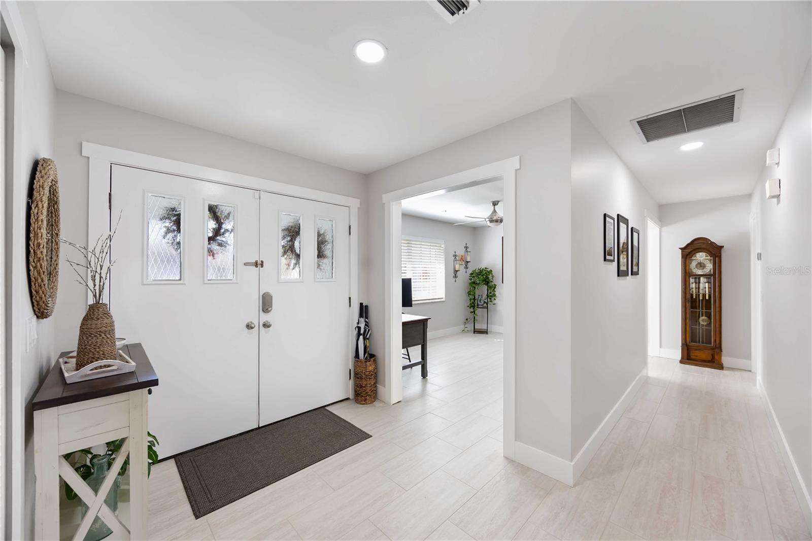 Image 6 of 53 For 4388 Pasadena Circle