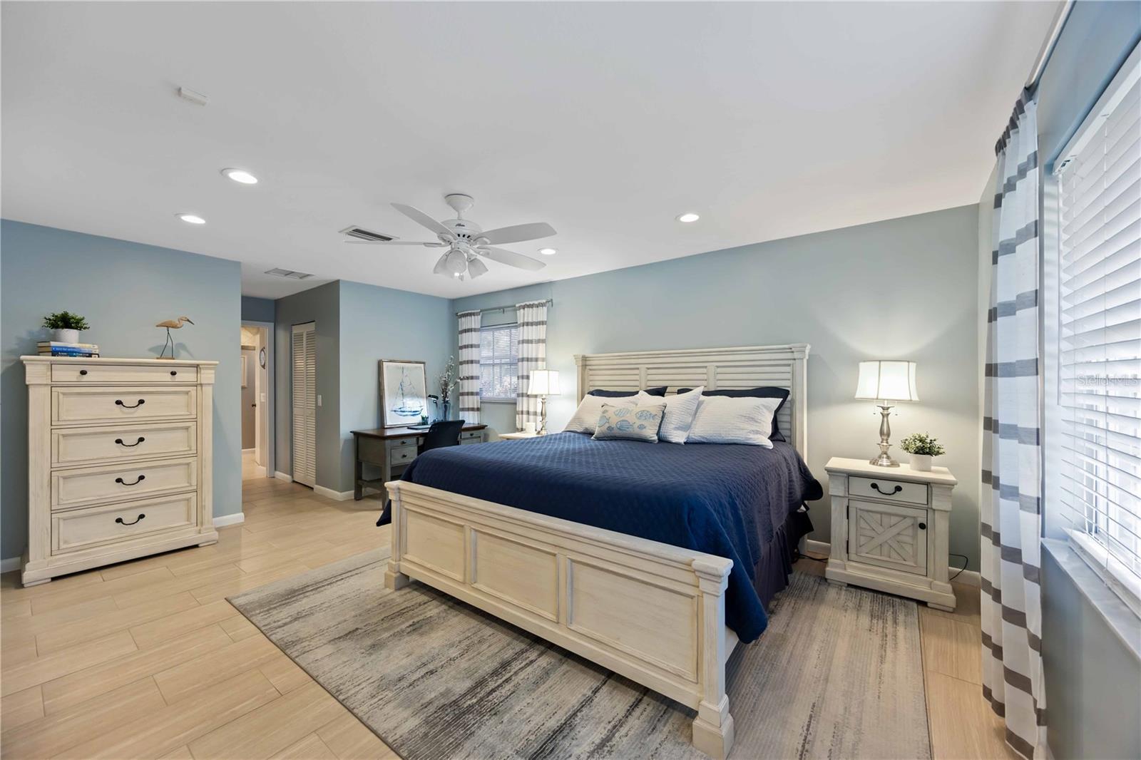 Image 8 of 53 For 4388 Pasadena Circle