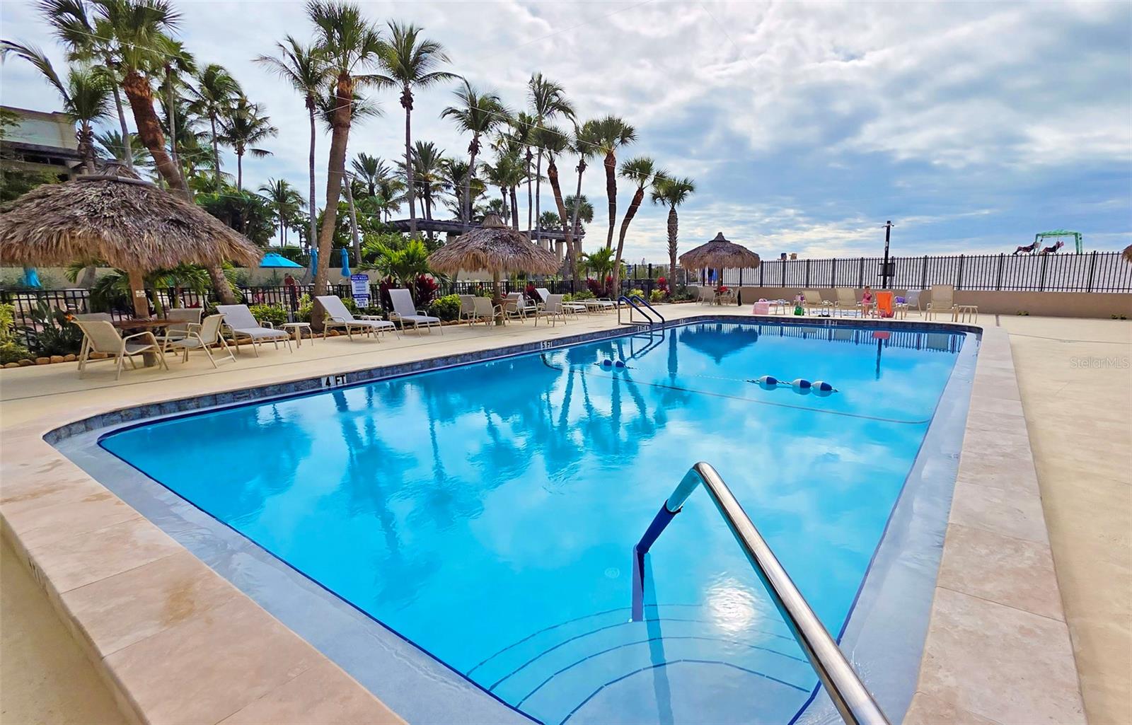 Image 26 of 33 For 1212 Ben Franklin Drive 1205