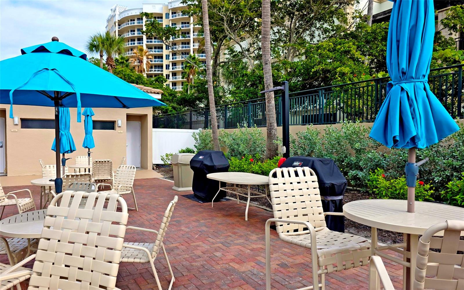 Image 31 of 33 For 1212 Ben Franklin Drive 1205