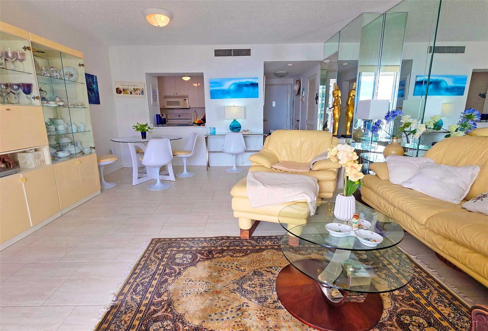 Image 8 of 33 For 1212 Ben Franklin Drive 1205