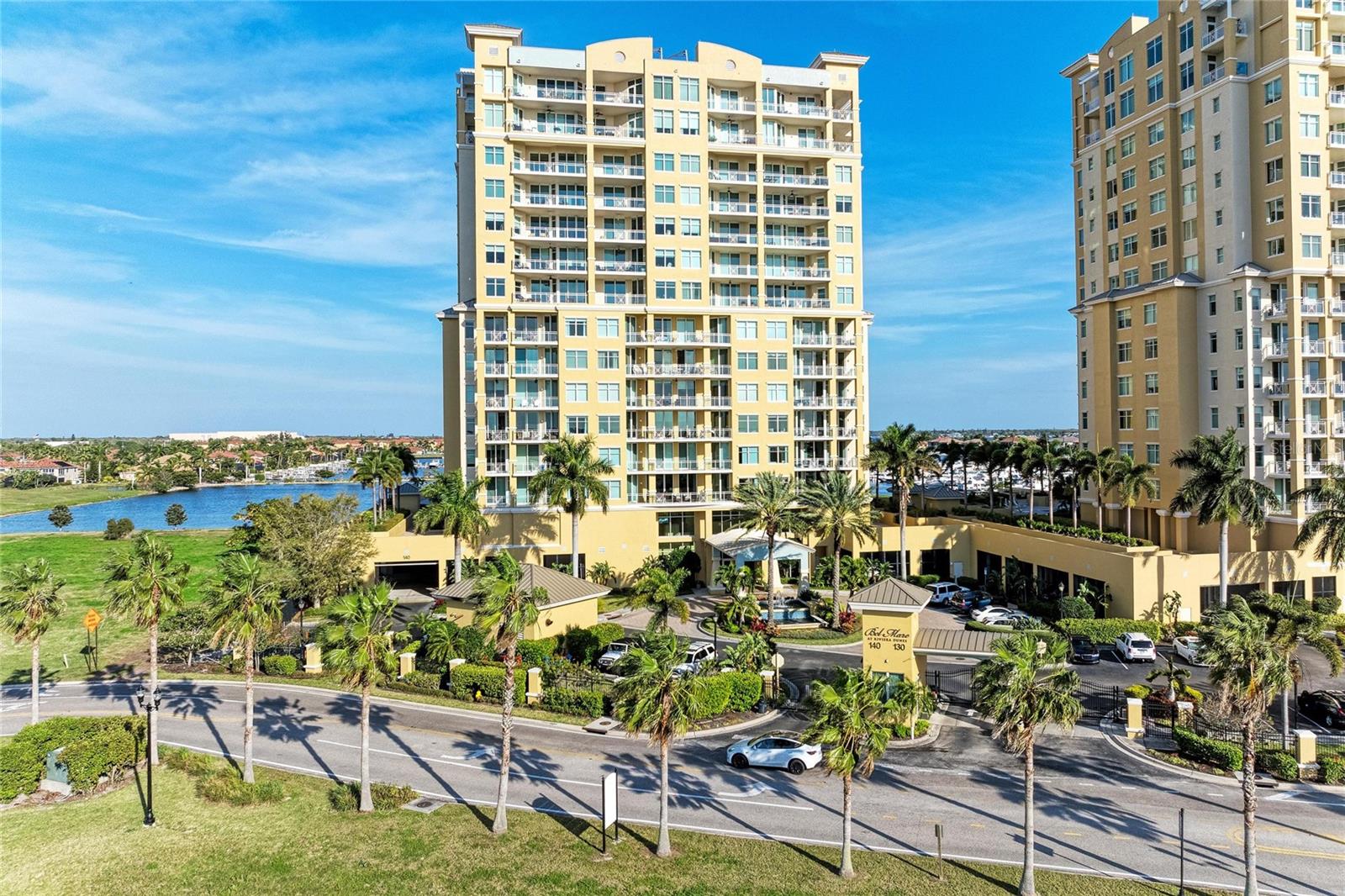 Image 4 of 69 For 140 Riviera Dunes Way 605