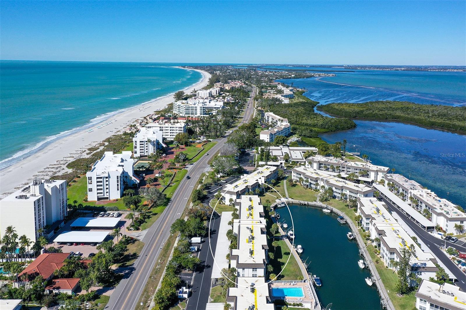 Image 24 of 69 For 4360 Chatham Drive 305