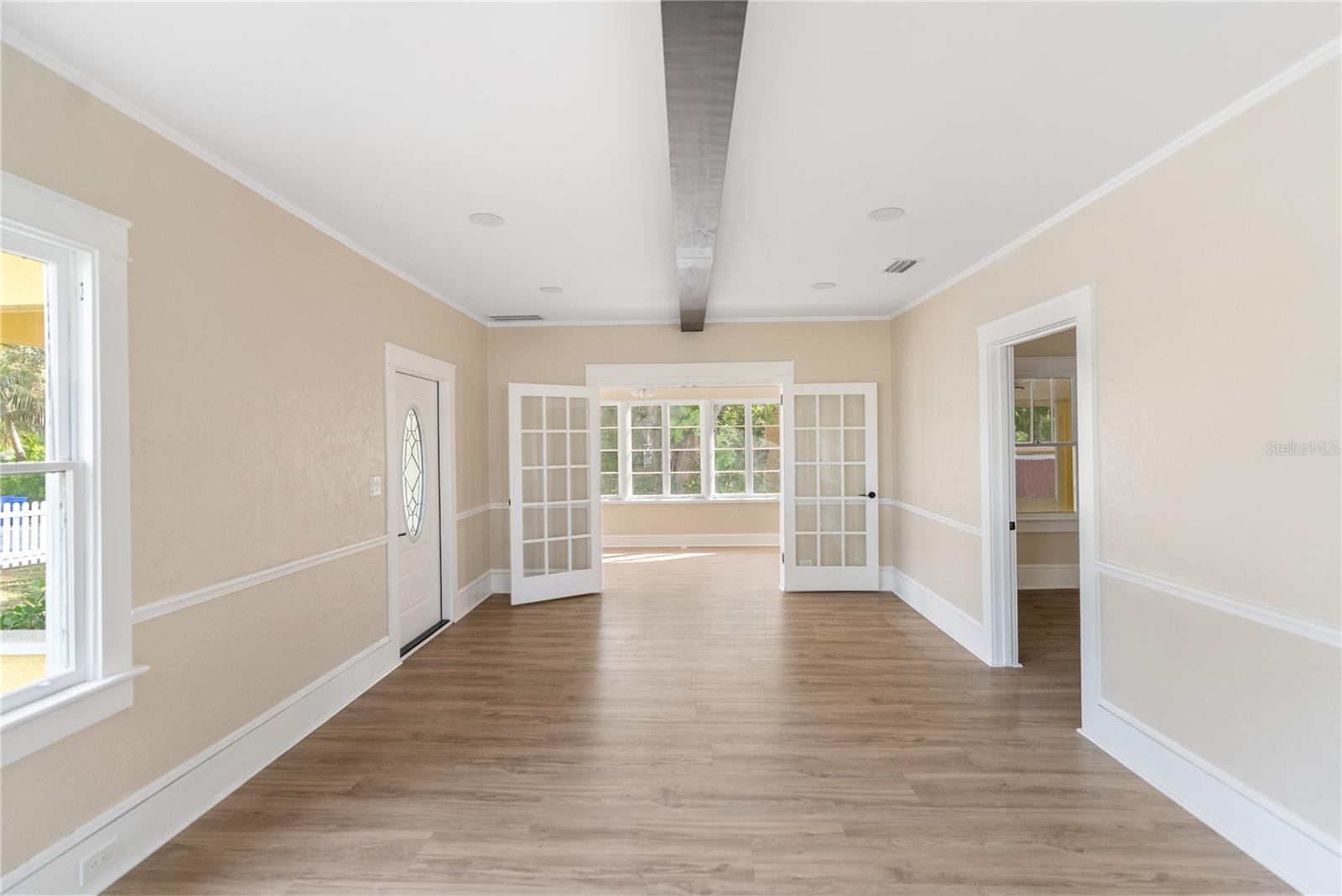 Image 21 of 75 For 1715 6th Avenue W