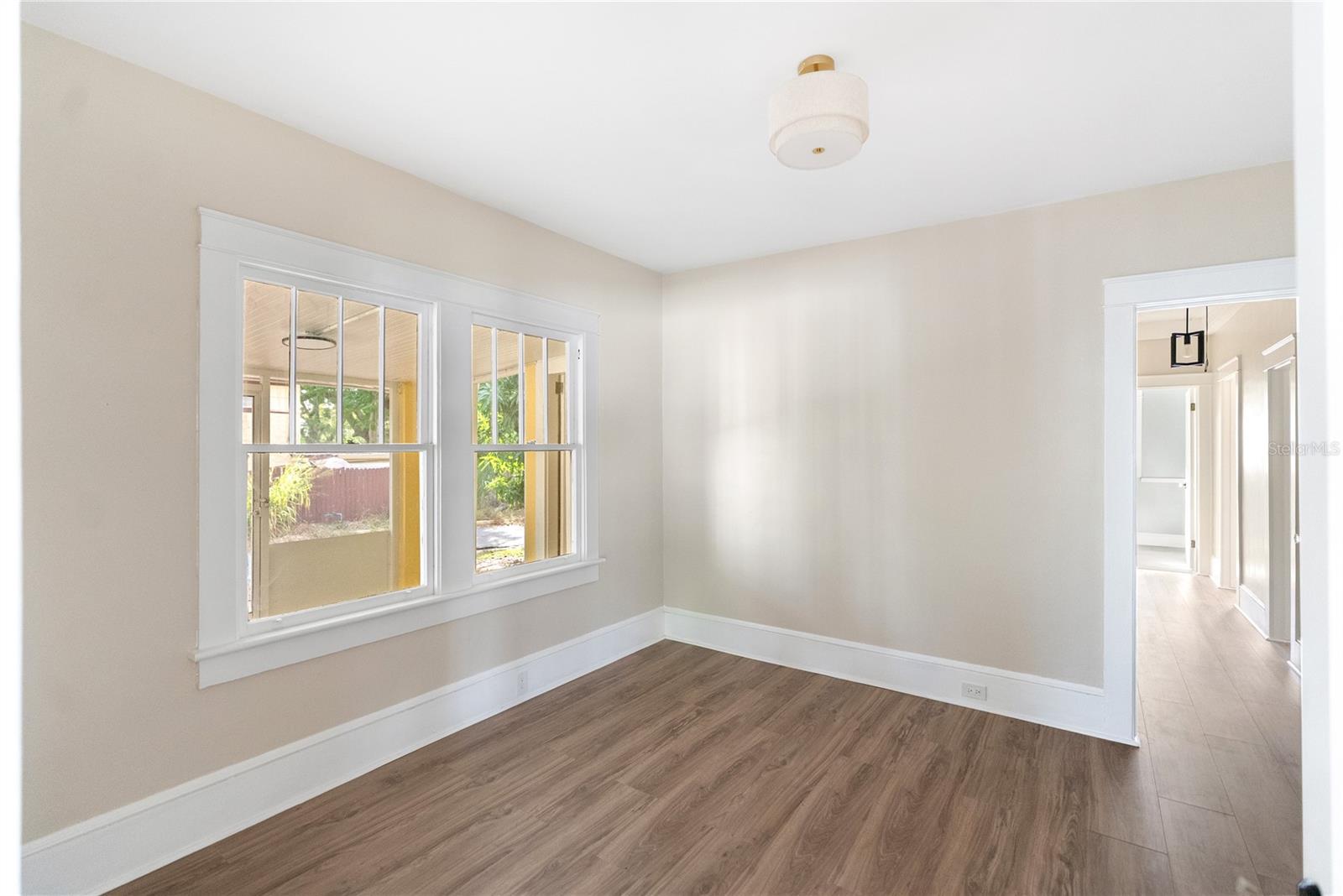 Image 38 of 75 For 1715 6th Avenue W