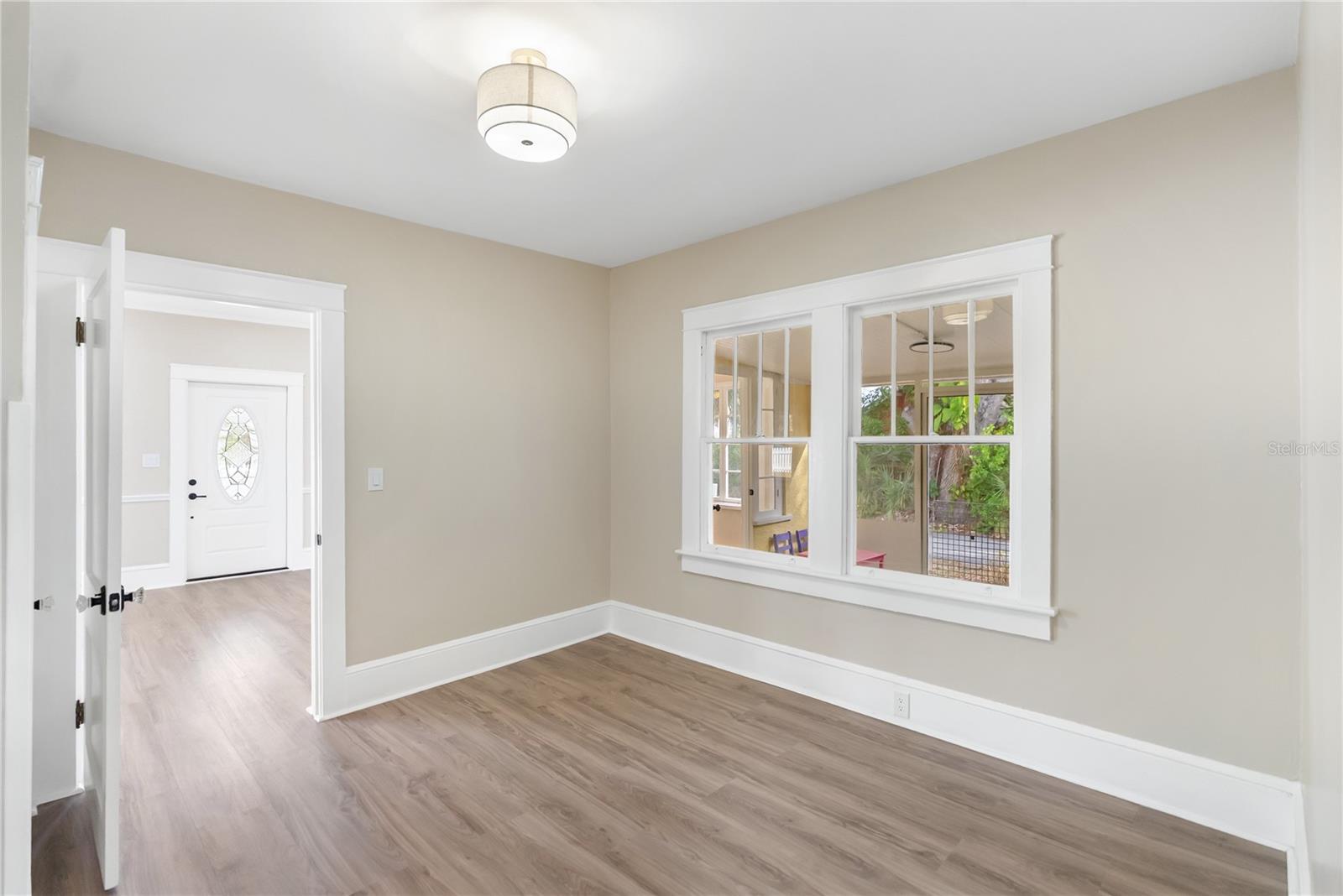 Image 44 of 75 For 1715 6th Avenue W