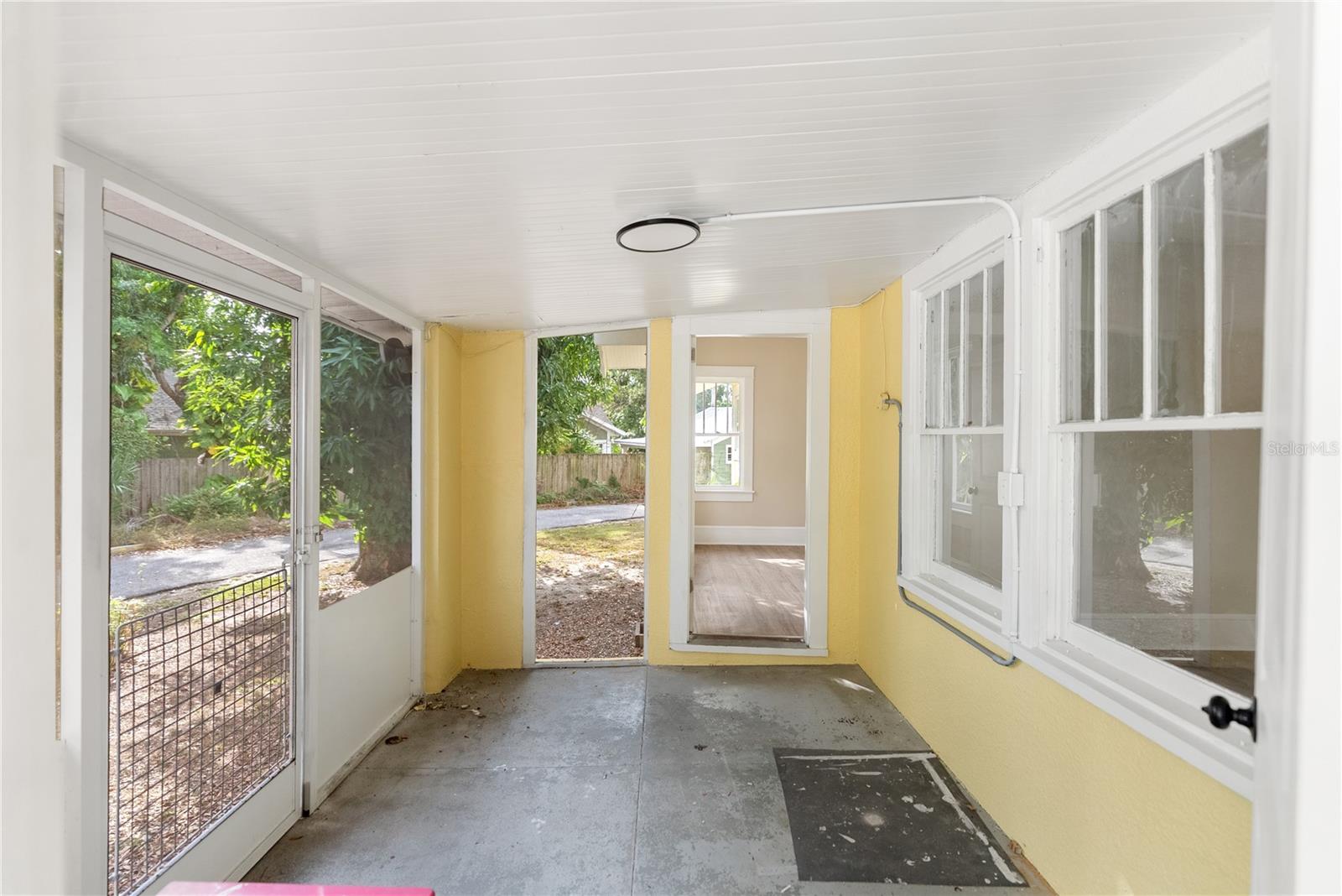 Image 50 of 75 For 1715 6th Avenue W