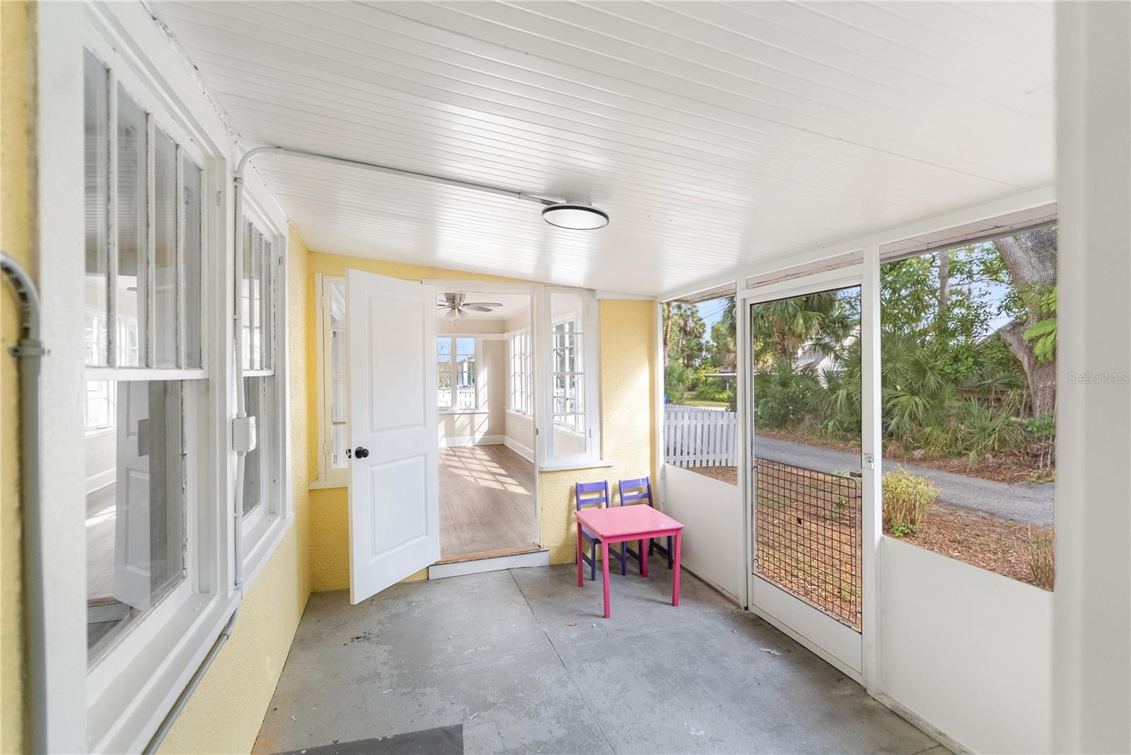 Image 51 of 75 For 1715 6th Avenue W