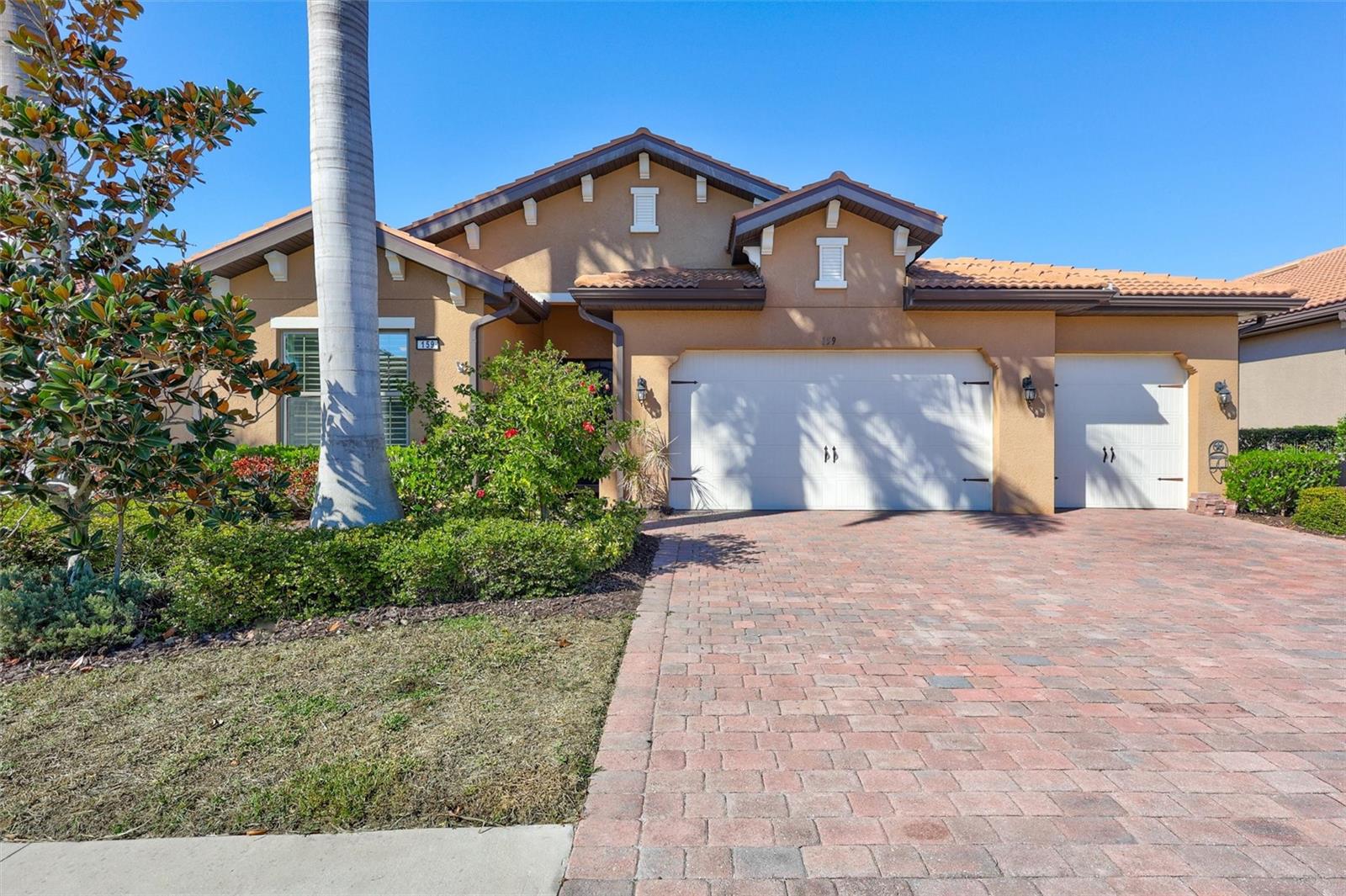 Image 12 of 69 For 159 Toscavilla Boulevard