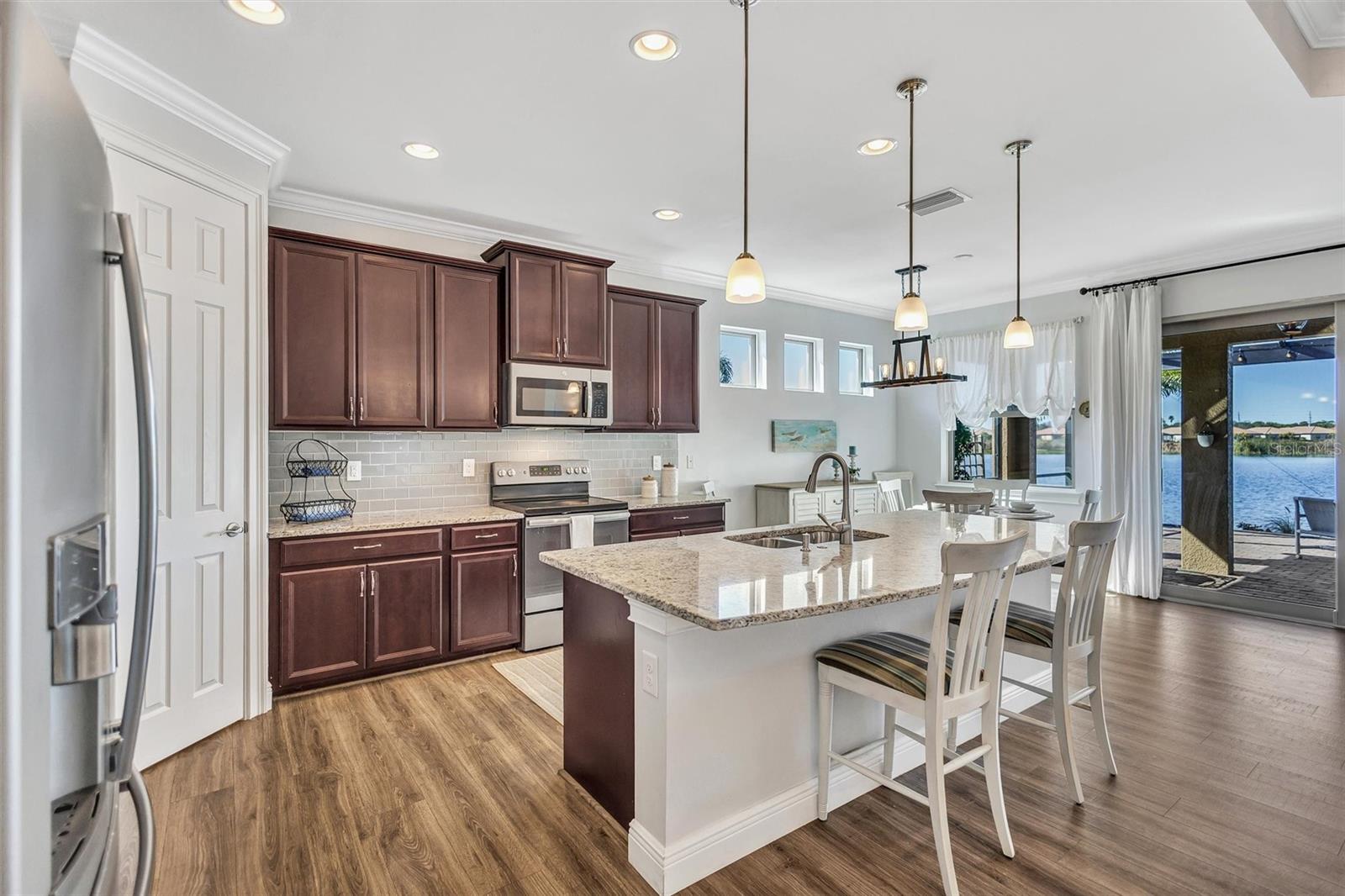 Image 22 of 69 For 159 Toscavilla Boulevard