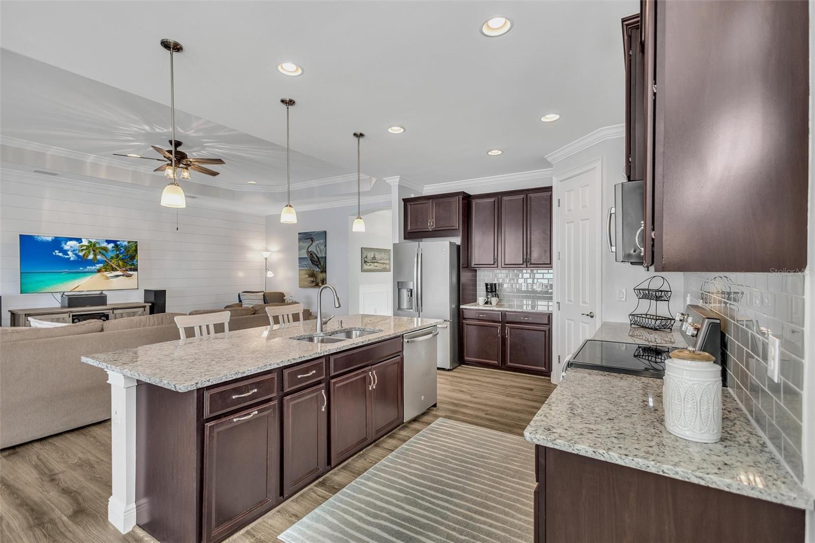 Image 24 of 69 For 159 Toscavilla Boulevard