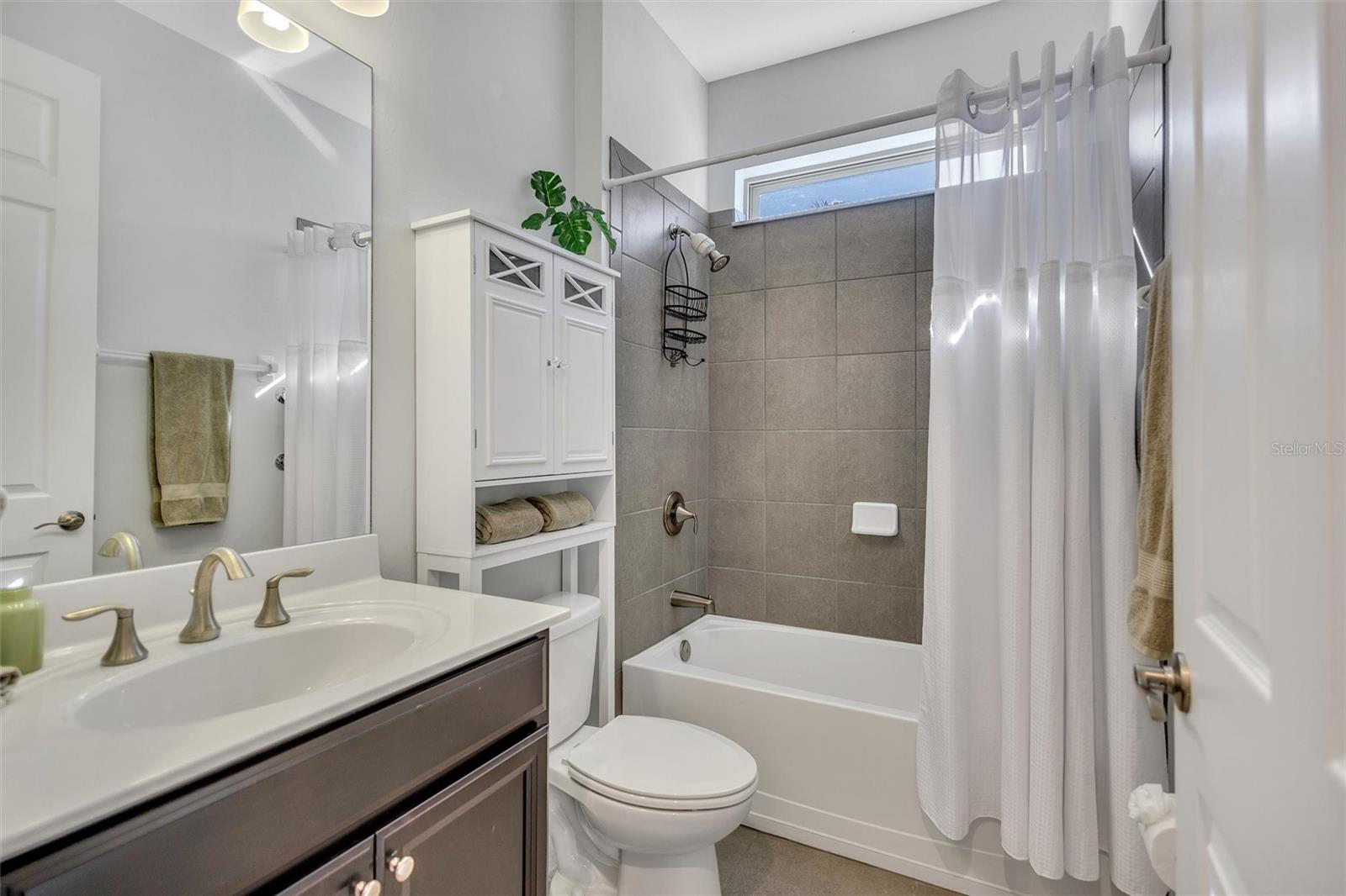 Image 30 of 69 For 159 Toscavilla Boulevard