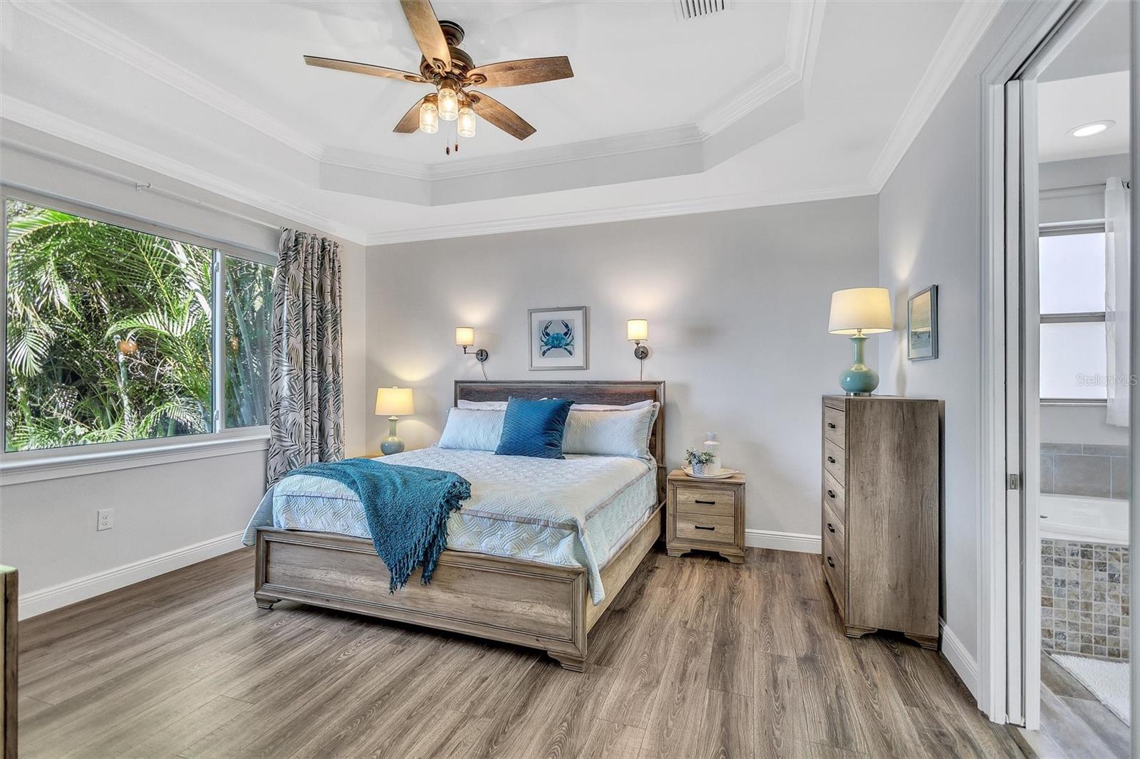 Image 41 of 69 For 159 Toscavilla Boulevard