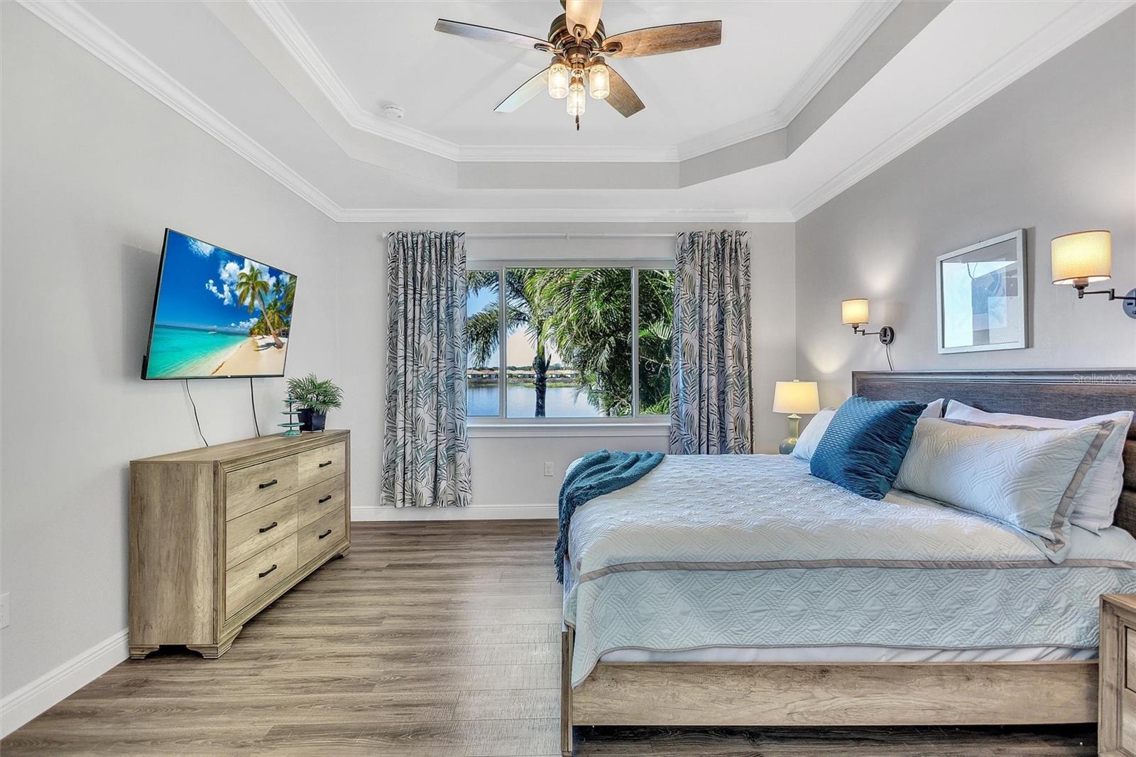 Image 42 of 69 For 159 Toscavilla Boulevard