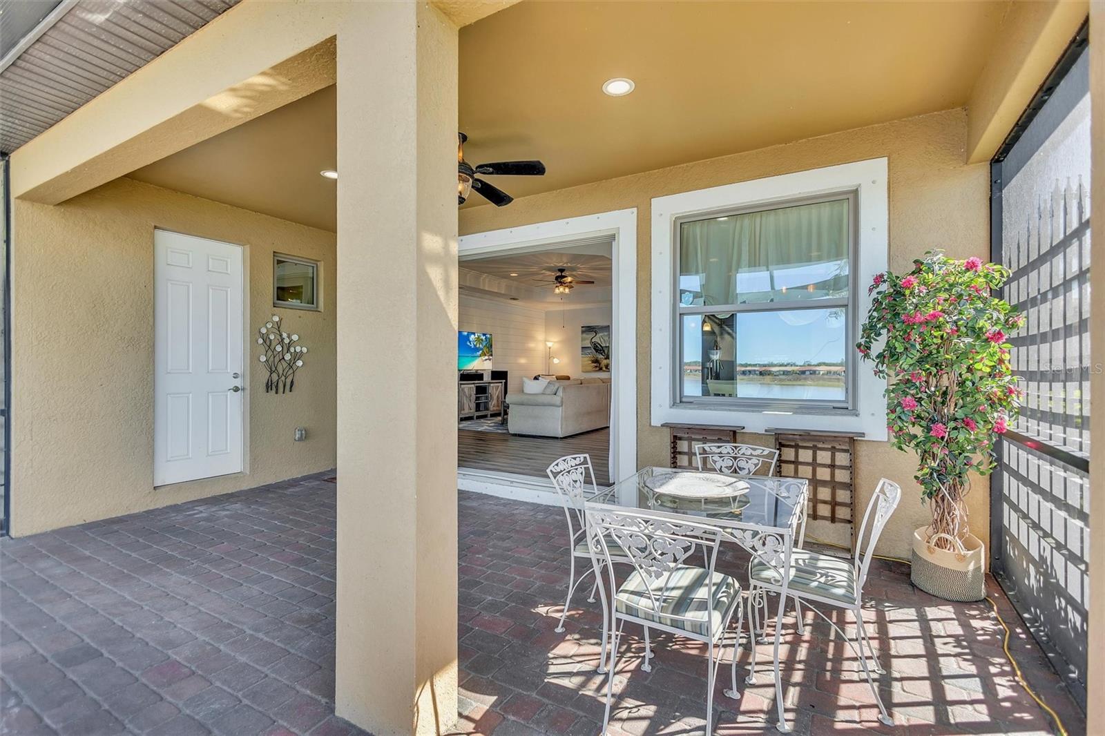 Image 52 of 69 For 159 Toscavilla Boulevard