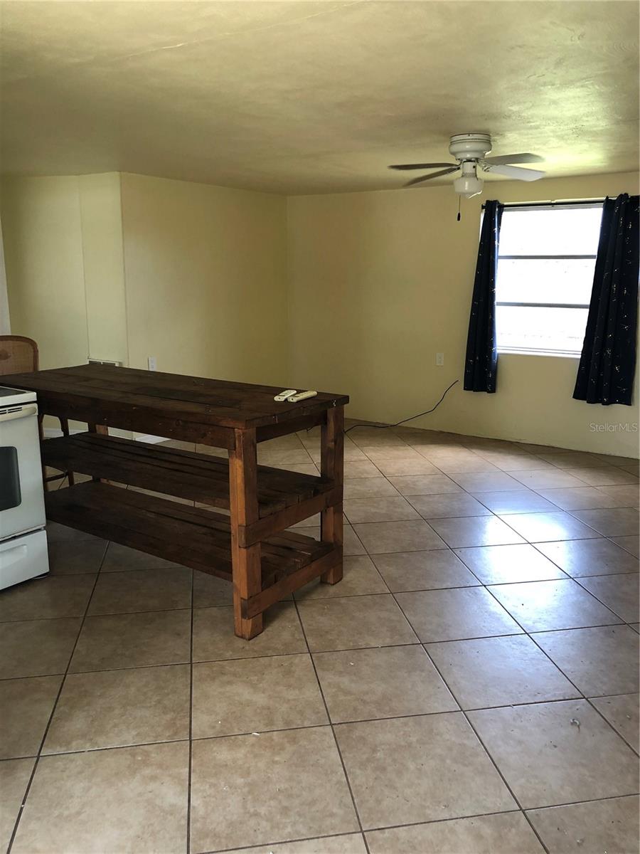 Image 4 of 9 For 1395 Sharlo Lane