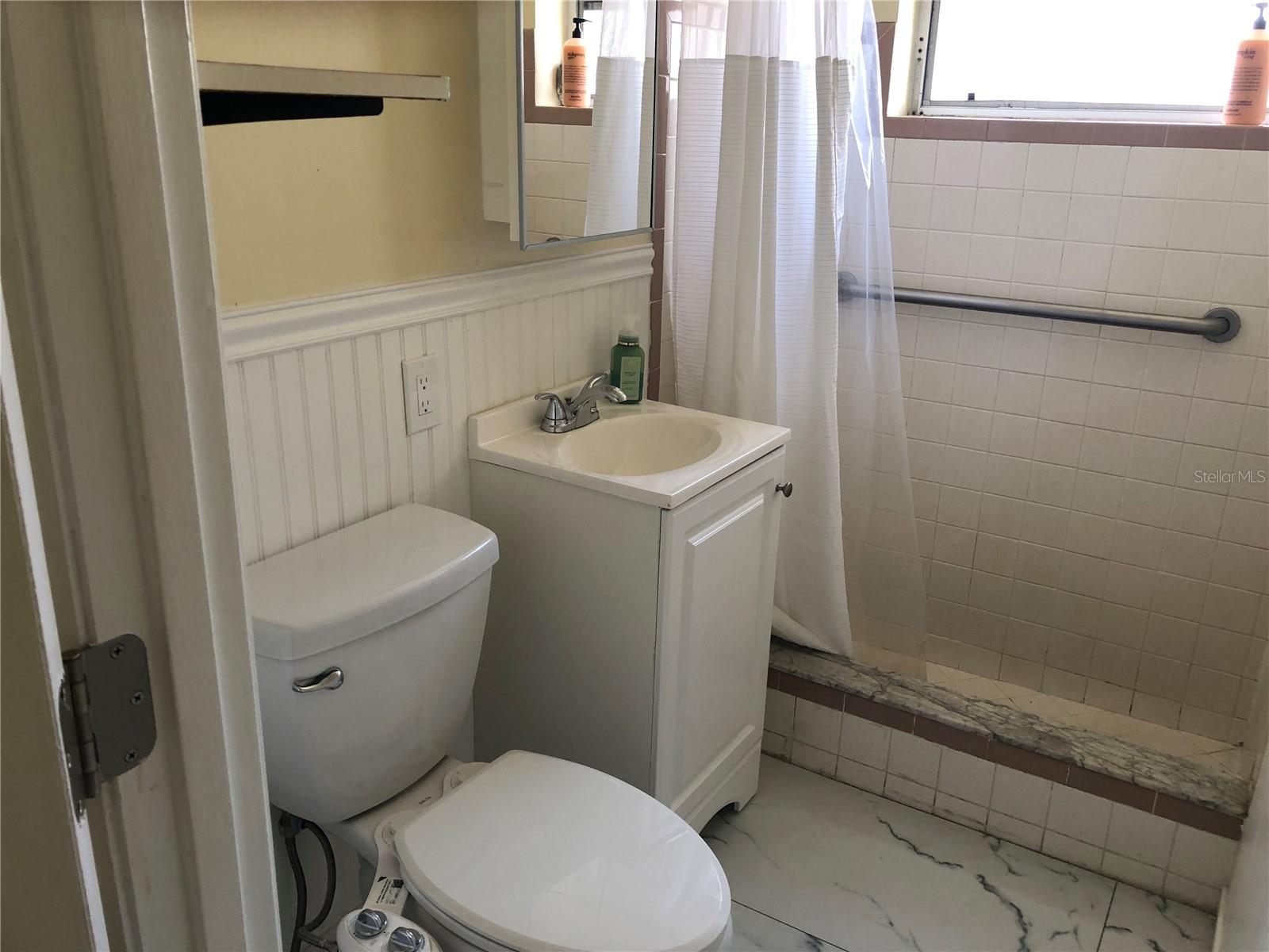 Image 5 of 9 For 1395 Sharlo Lane