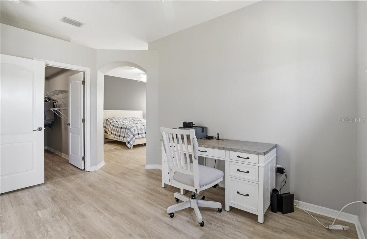 Image 27 of 75 For 8997 Stone Harbour Loop