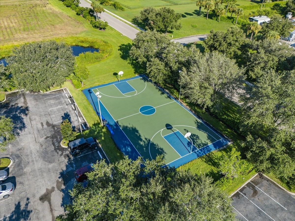 Image 73 of 75 For 8997 Stone Harbour Loop