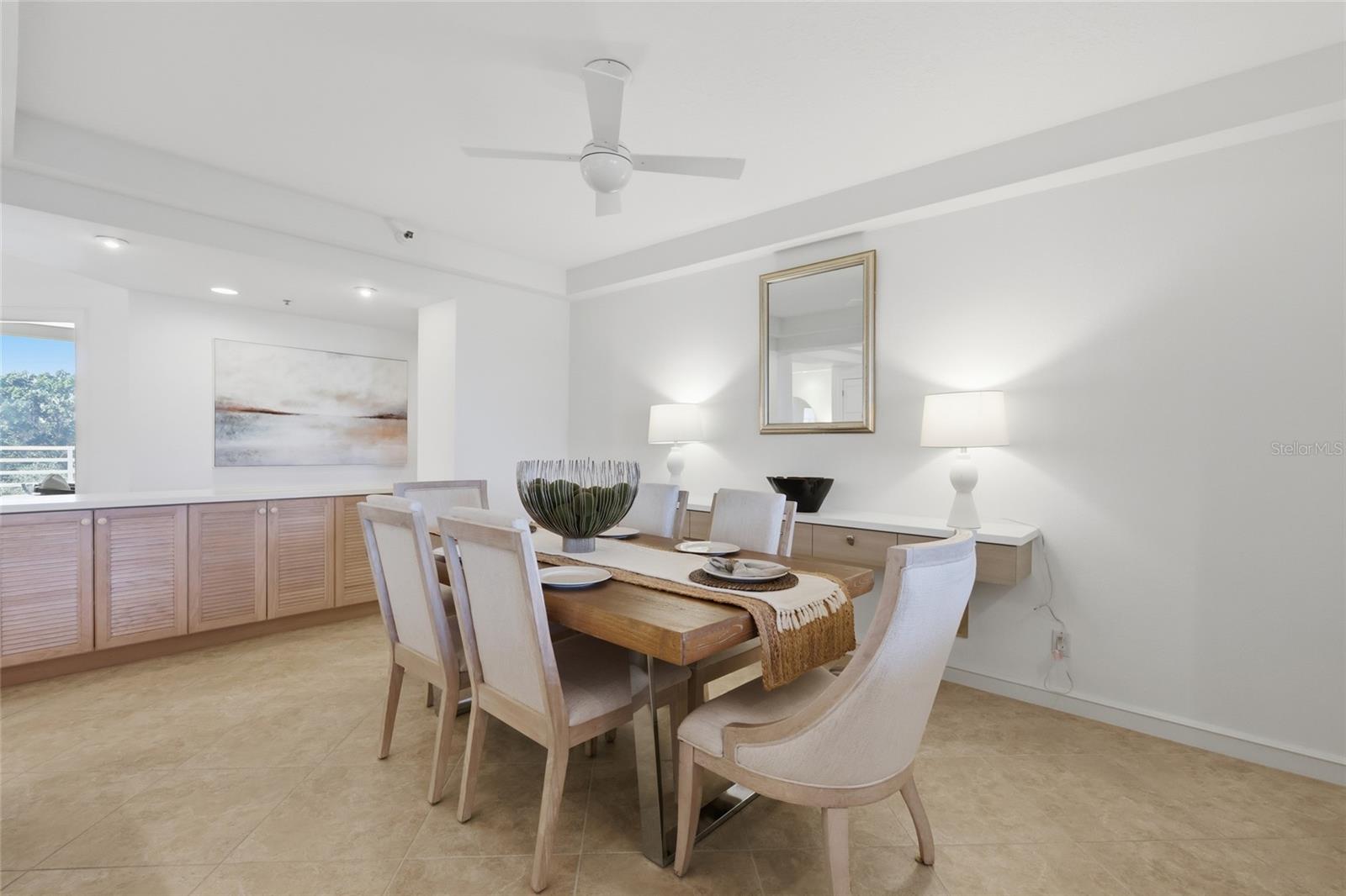 Image 12 of 44 For 2550 Harbourside Drive 333