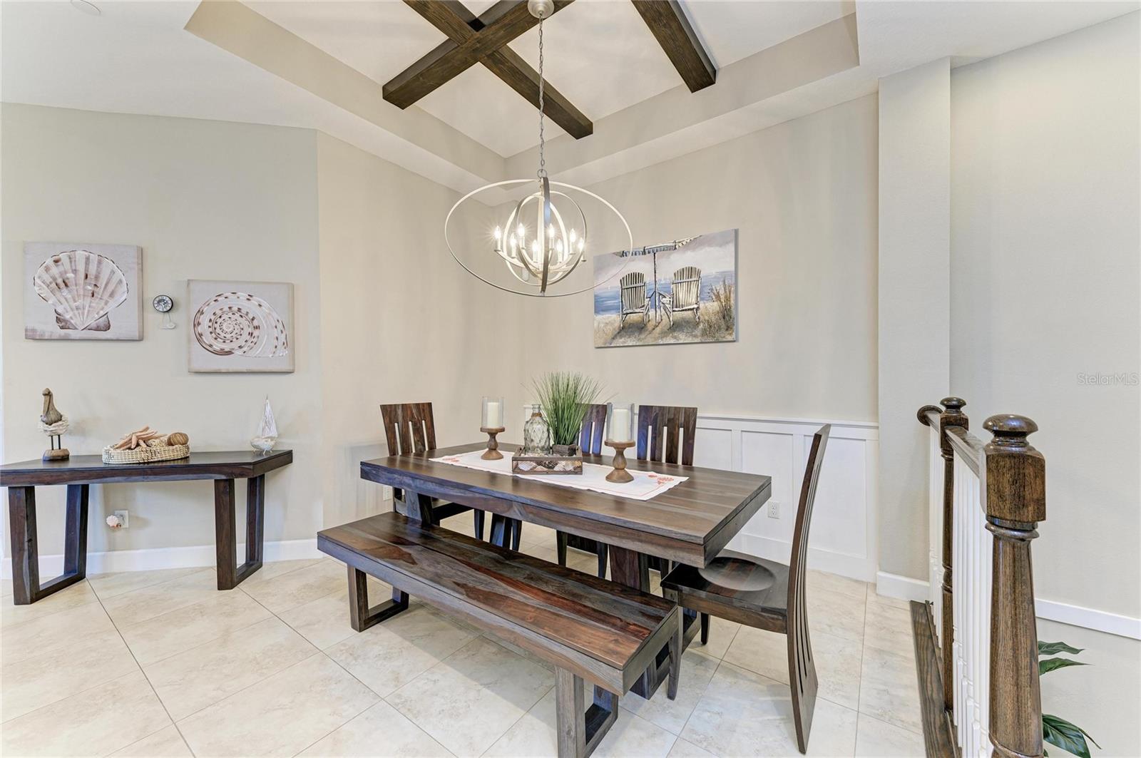 Image 11 of 98 For 339 Sapphire Lake Drive 201