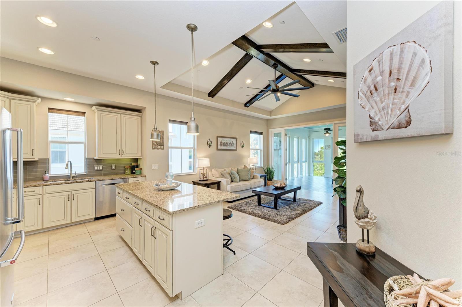 Image 14 of 98 For 339 Sapphire Lake Drive 201