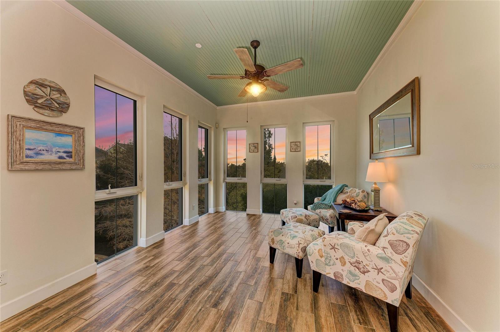 Image 39 of 98 For 339 Sapphire Lake Drive 201