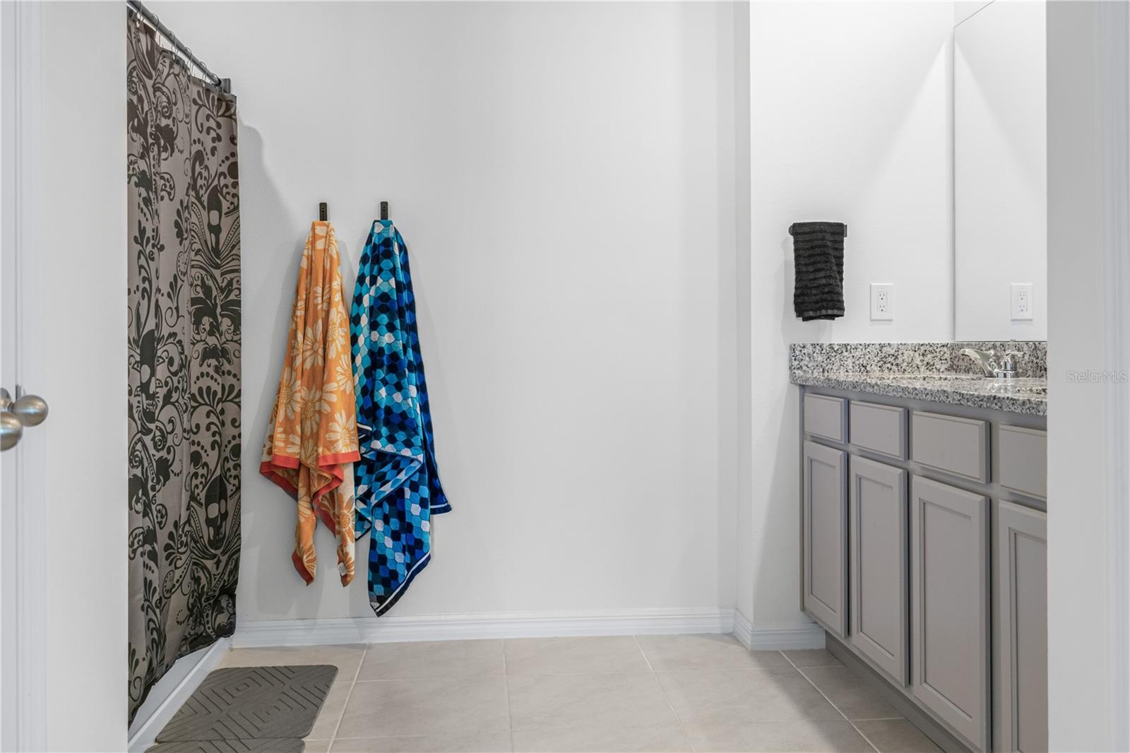 Image 23 of 29 For 2454 Taloncrest