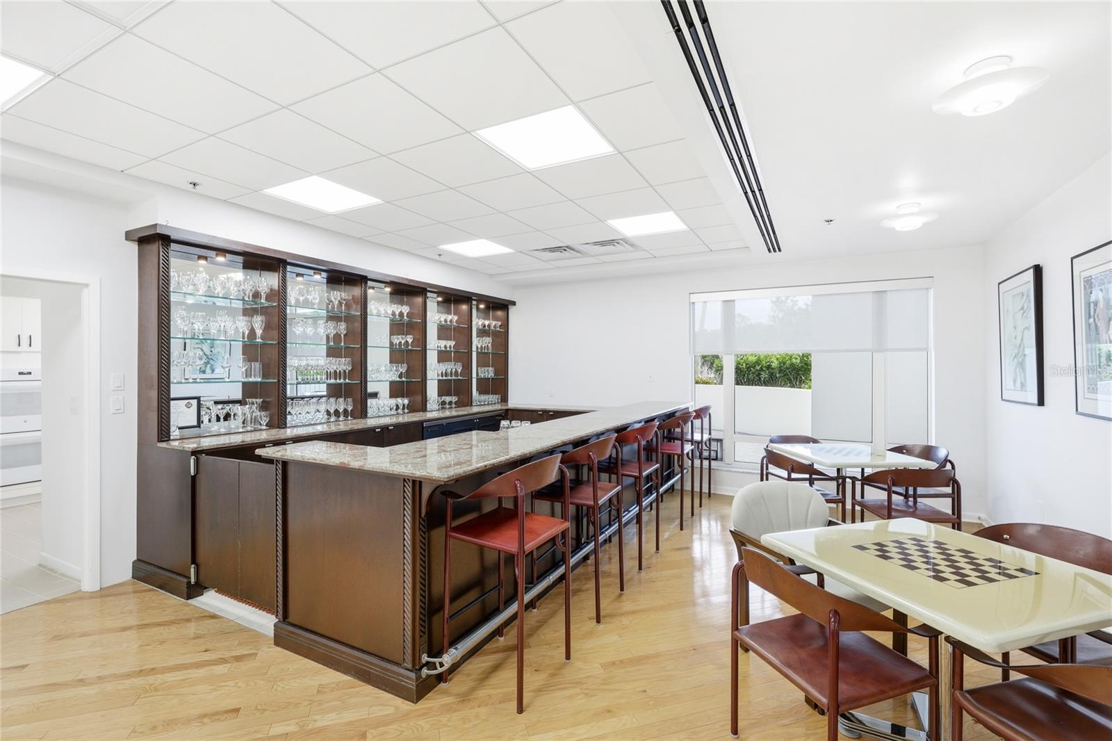 Image 47 of 58 For 455 Longboat Club Road 408