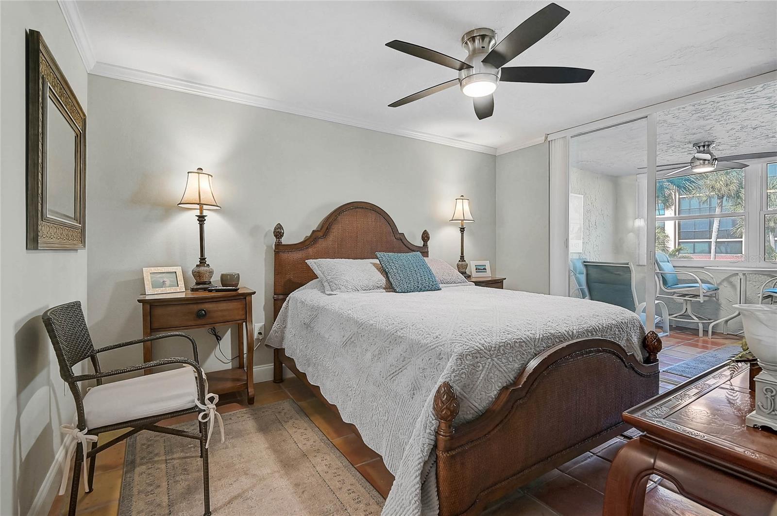 Image 13 of 41 For 8750 Midnight Pass Road 102