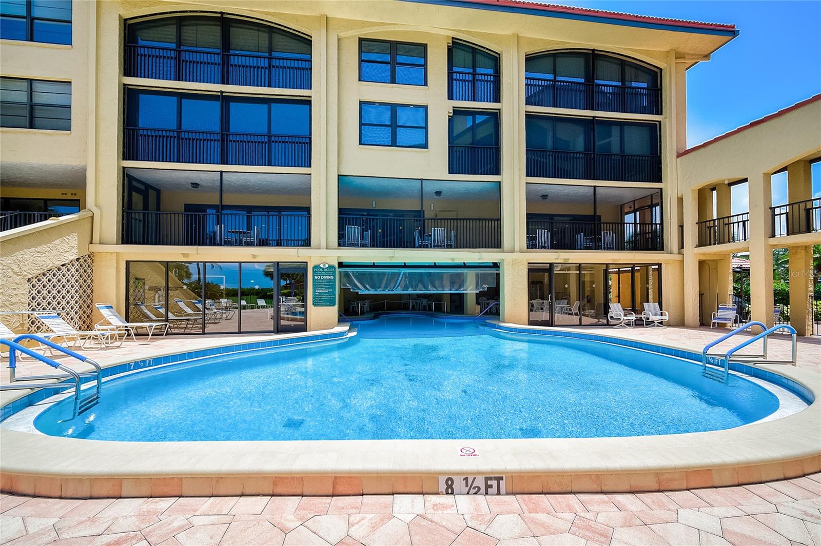 Image 30 of 41 For 8750 Midnight Pass Road 102