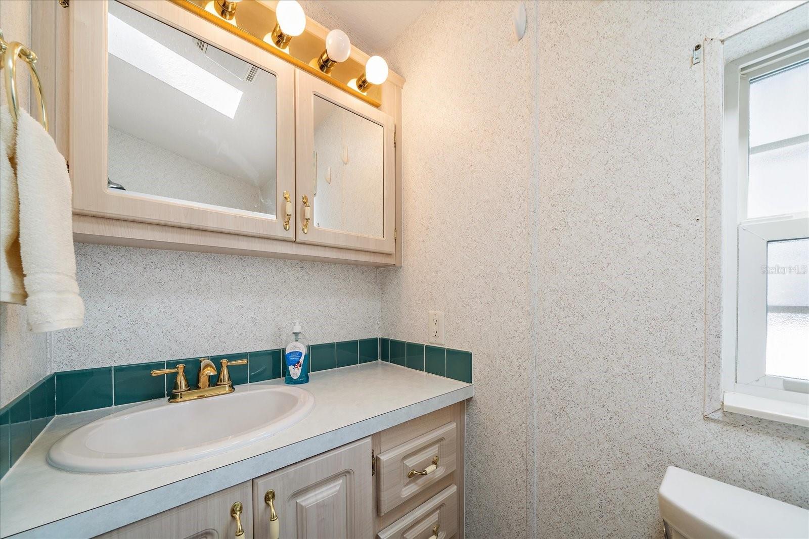 Image 15 of 27 For 14 Basin Street