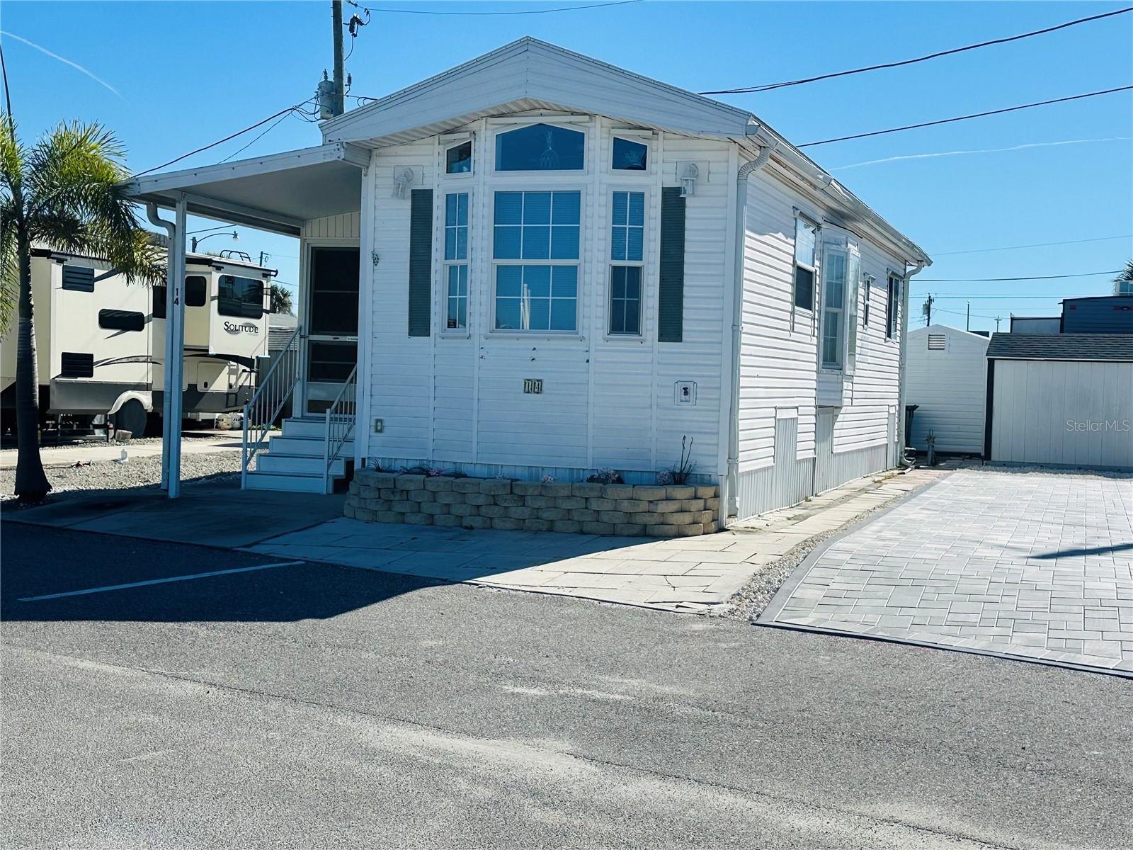 Image 2 of 27 For 14 Basin Street